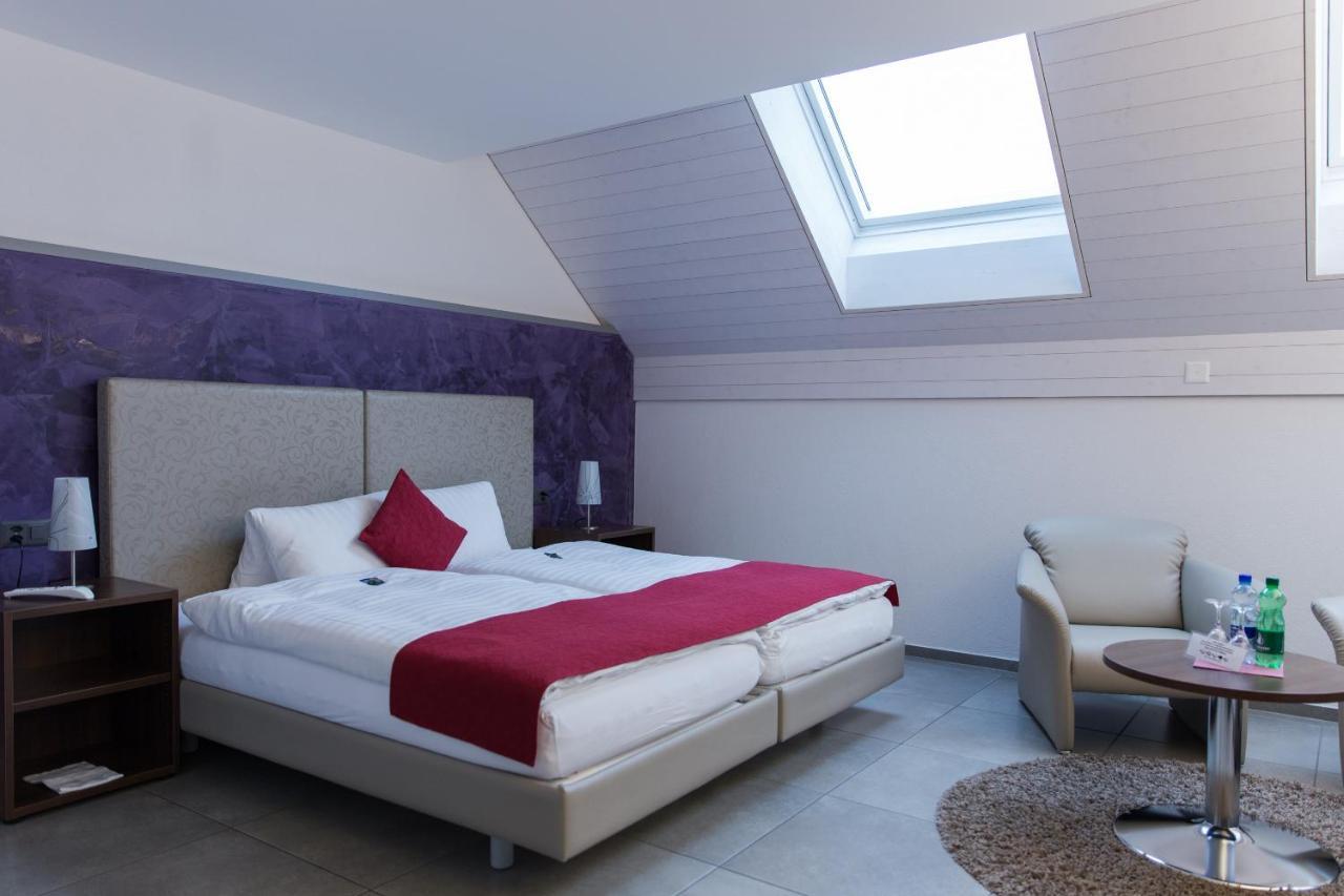 Hotel Schaefli Siebnen Bagian luar foto