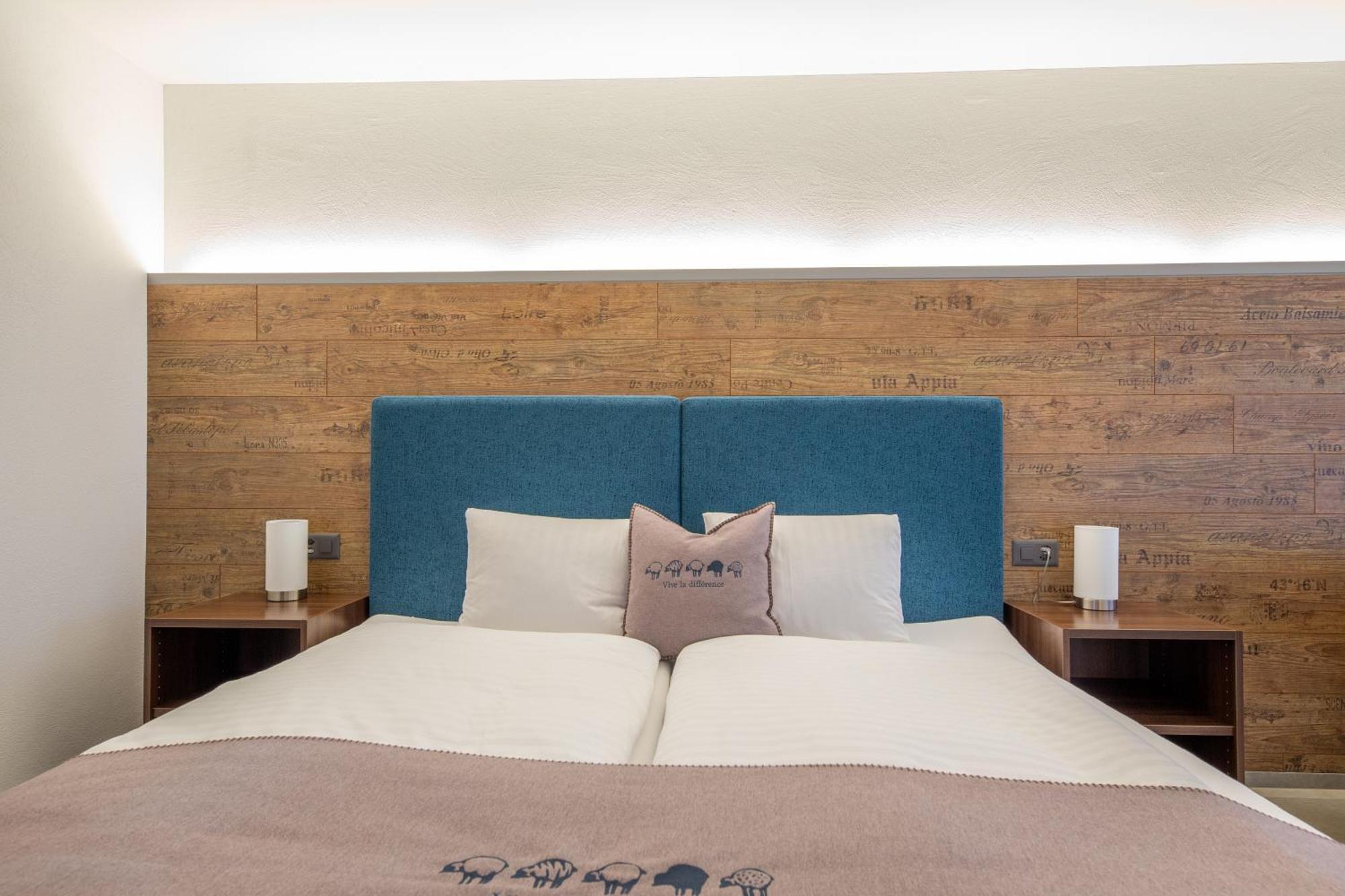 Hotel Schaefli Siebnen Bagian luar foto
