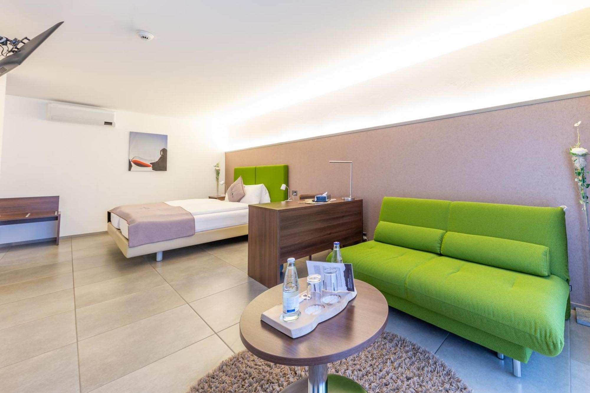 Hotel Schaefli Siebnen Bagian luar foto