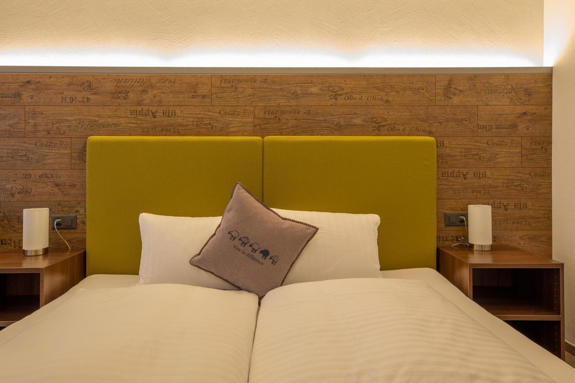 Hotel Schaefli Siebnen Bagian luar foto